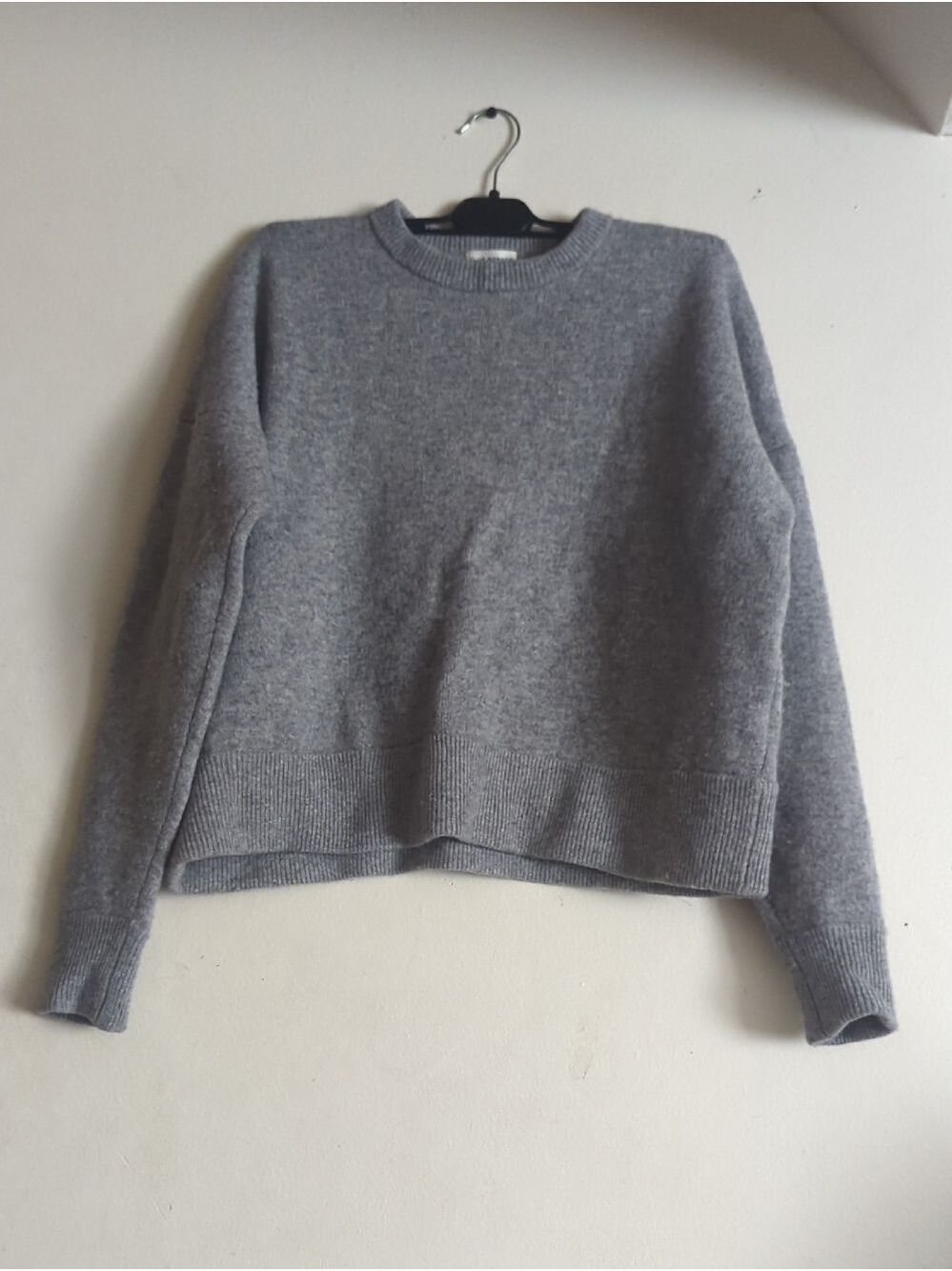 Club Monaco Cashmere Blend Grey Crewneck Women’s Sweater - Picture 2 of 7